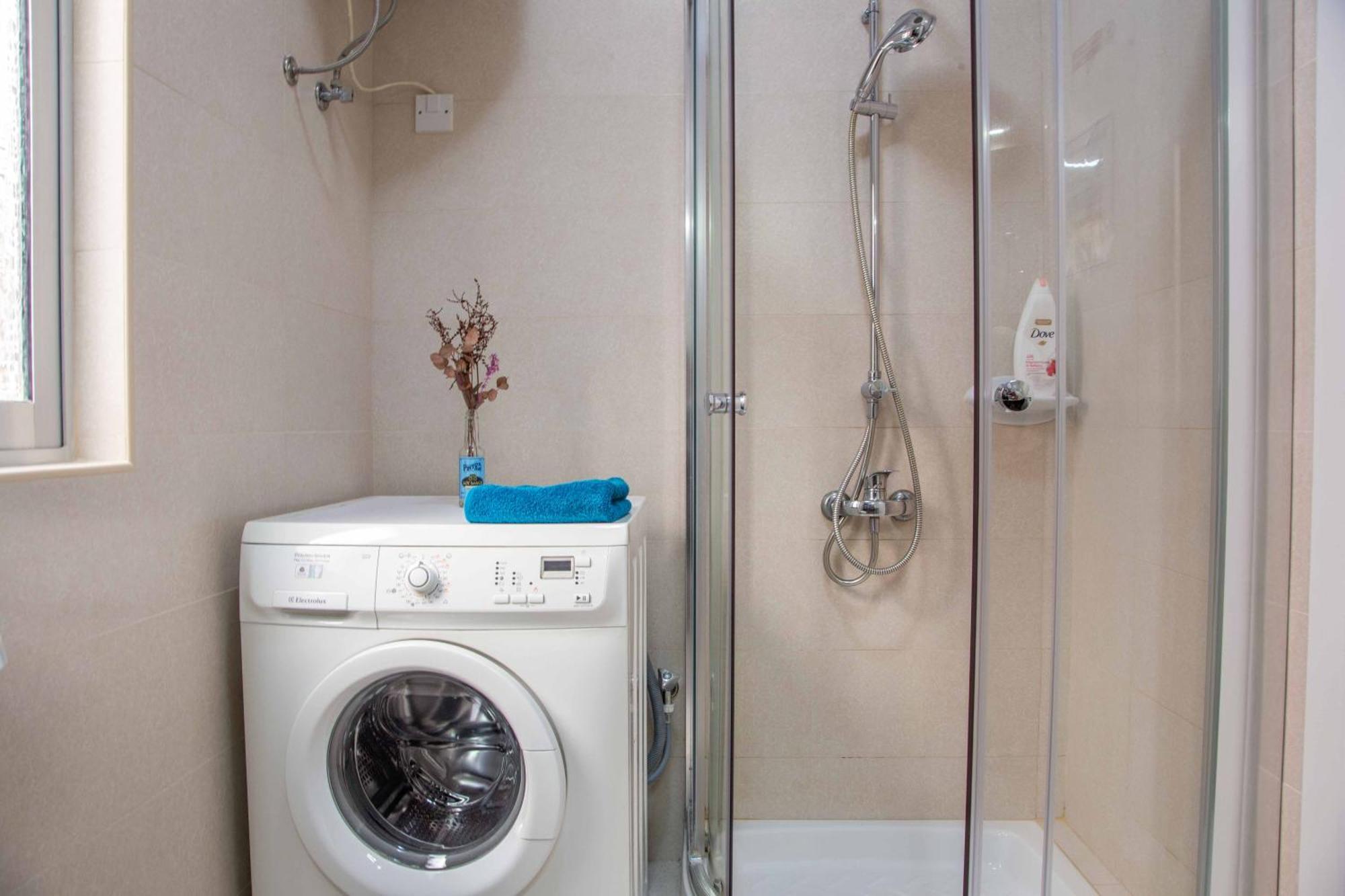 Spacious, Modern 3 Bedroom Apartment - خليج سانت بول المظهر الخارجي الصورة